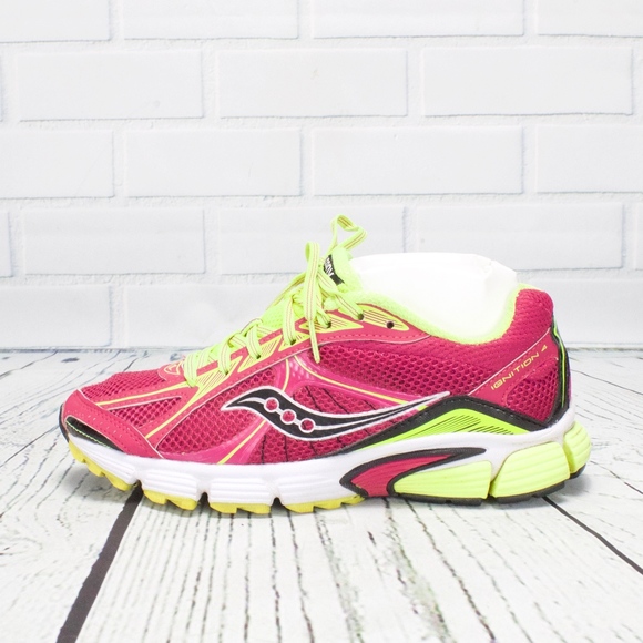 saucony ignition 4